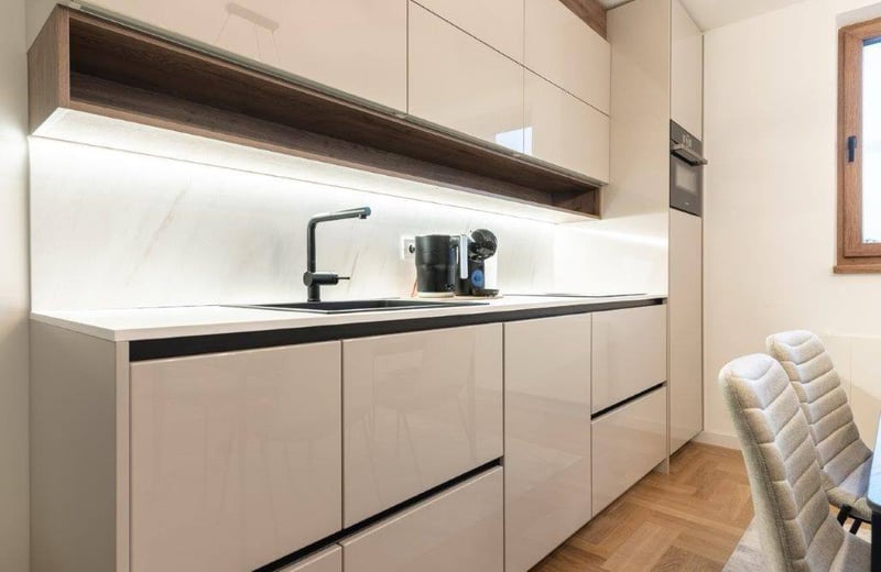 Alquiler de un luminoso apartamento de 2 habitaciones, 47 m², centro de la ciudad, Belgrado, Serbia